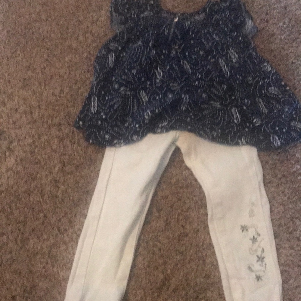Jessica Simpson White and Blue 2 piece set